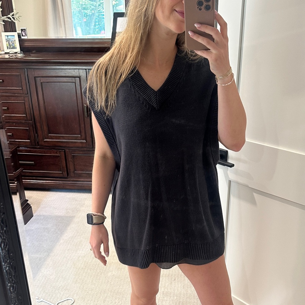 Abercrombie & Fitch Charcoal Knit Vest